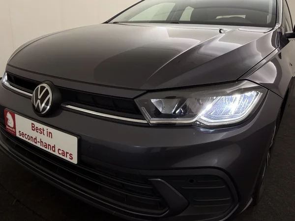 VOLKSWAGEN Polo (2022) — foto 20 van 27