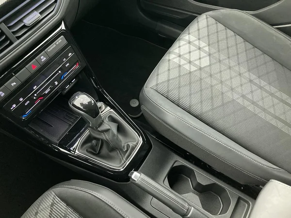 VOLKSWAGEN T-Cross (2025) — foto 15 van 36