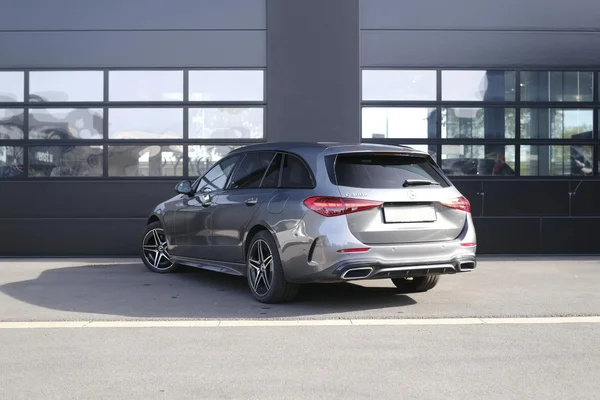 Mercedes-Benz C-Klasse (2024) — foto 32 van 34