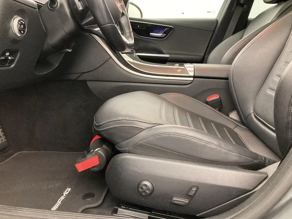 MERCEDES-BENZ C Break (2022) — foto 35 van 36