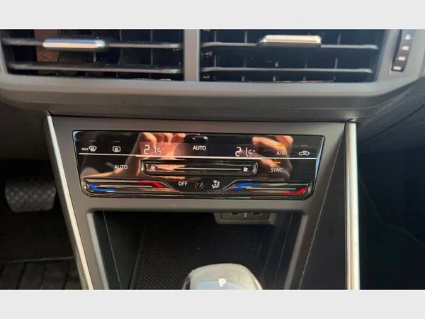 Volkswagen Polo (2023) — foto 16 van 30