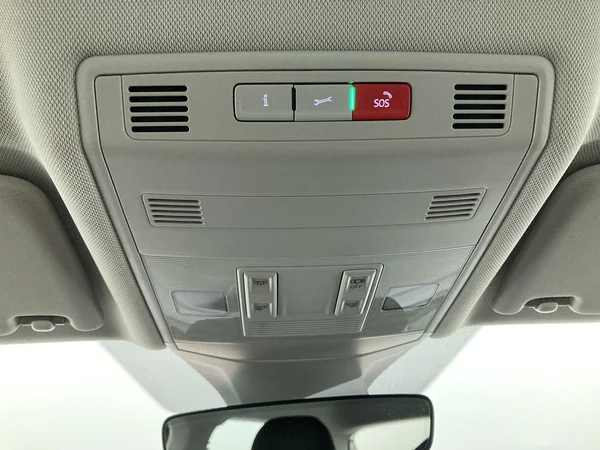 VOLKSWAGEN T-Cross (2024) — foto 18 van 36