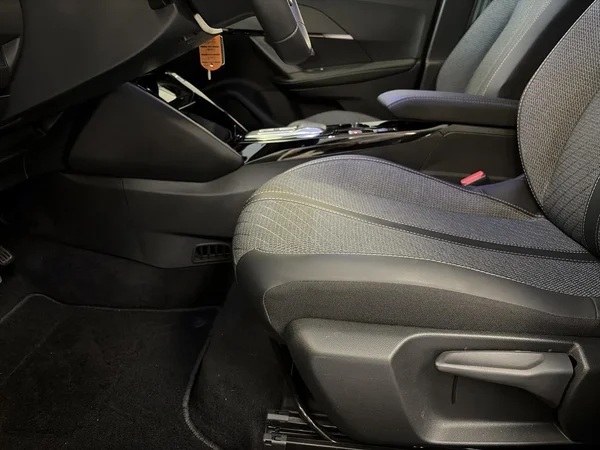 Peugeot 2008 (2025) — foto 10 van 22