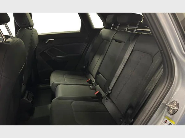 Audi Q3 (2024) — foto 6 van 29