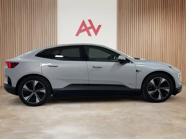 Polestar 4 (2025) — foto 27 van 32