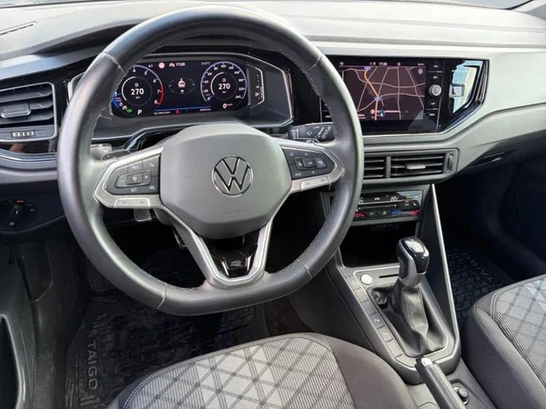 VOLKSWAGEN Taigo (2023) — foto 2 van 22