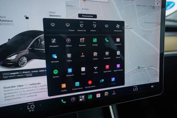 Tesla Model 3 (2020) — foto 15 van 45