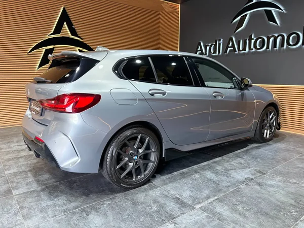 Bmw 118 (2023) — foto 17 van 25