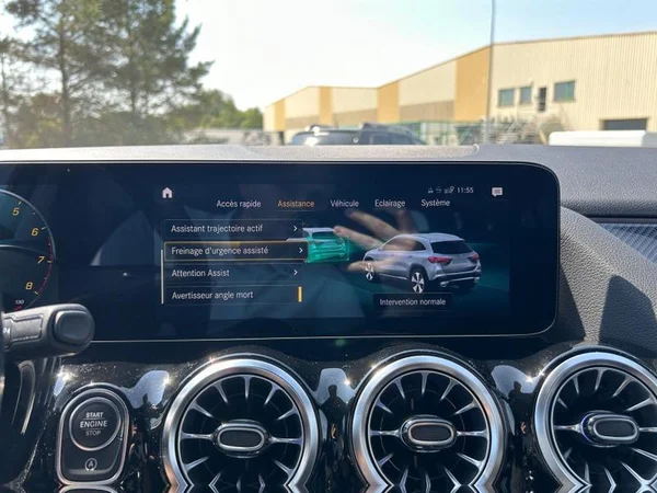 MERCEDES-BENZ GLA (H247) (2022) — foto 13 van 31