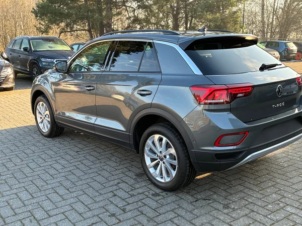 VOLKSWAGEN T-Roc (2026) — foto 18 van 24