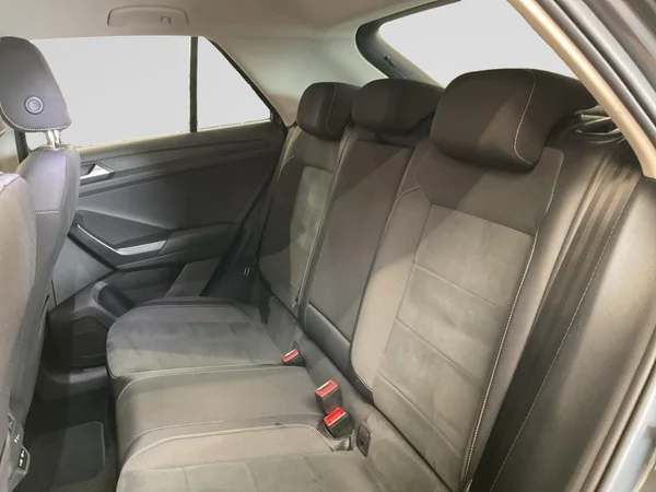 VOLKSWAGEN T-Roc (2022) — foto 10 van 22