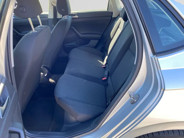 VOLKSWAGEN Polo (2018) — foto 3 van 17