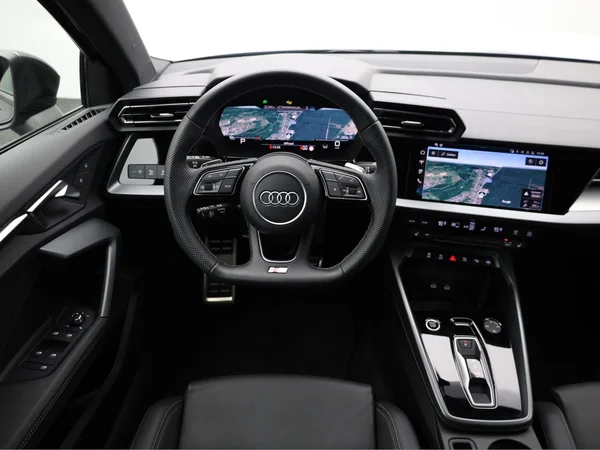 AUDI A3 Sedan (2025) — foto 4 van 21