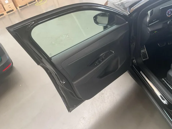 VOLKSWAGEN T-Roc (2026) — foto 7 van 23