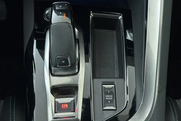Peugeot 5008 (2021) — foto 4 van 20