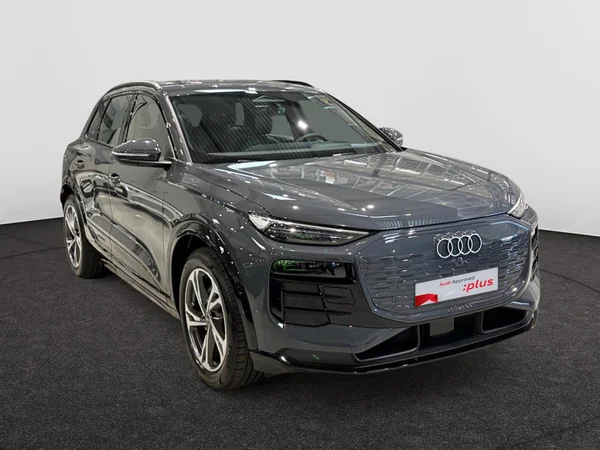 AUDI Q6 e-tron (2025) — foto 14 van 17