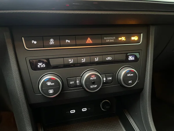 SEAT Ateca (2025) — foto 7 van 11