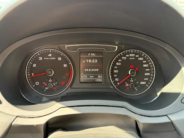 AUDI Q3 (2018) — foto 17 van 18
