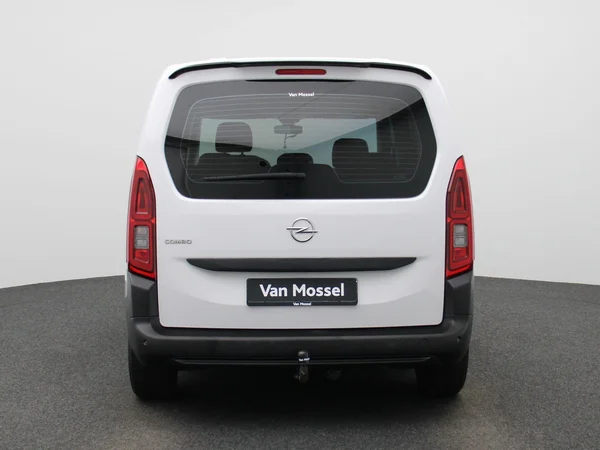 Opel Combo Life (2022) — foto 28 van 32