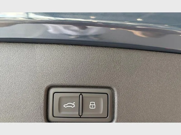 AUDI Q4 e-tron (2026) — foto 16 van 25