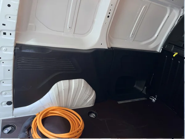 Toyota E-Proace Van Mwb (2024) — foto 43 van 59