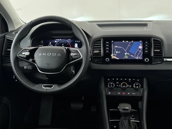 SKODA Karoq (2025) — foto 14 van 18