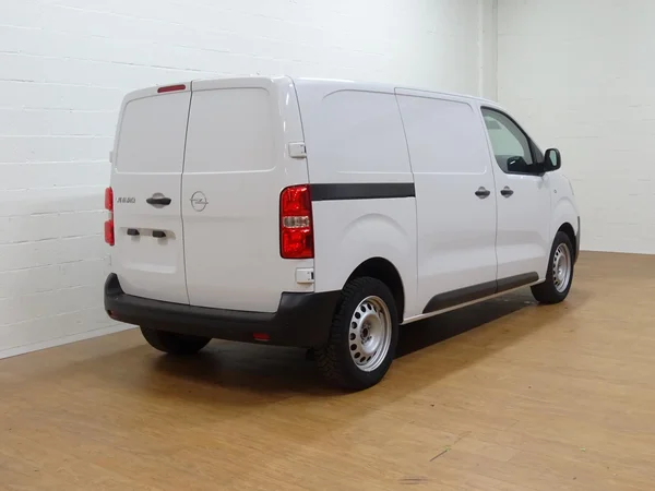Opel Vivaro (2025) — foto 8 van 15