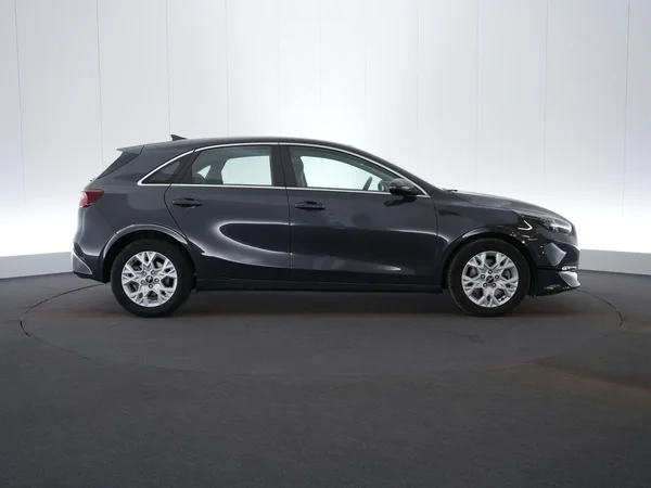 Kia Ceed (2024) — foto 15 van 19