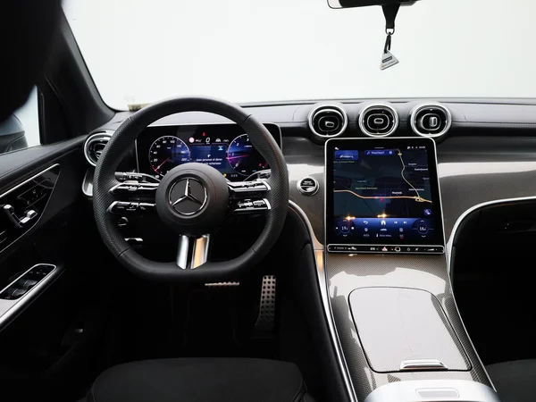 Mercedes-Benz GLC (2025) — foto 45 van 47