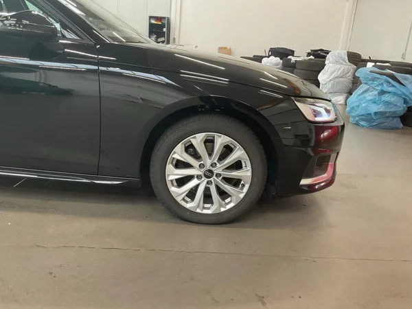 AUDI A4 SW (2023) — foto 14 van 21