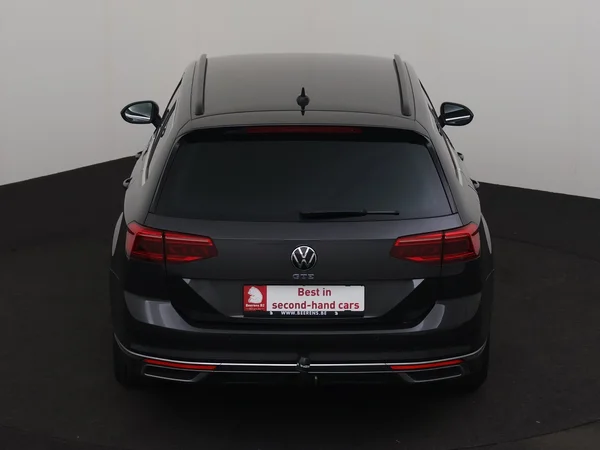 VOLKSWAGEN Passat Variant (2022) — foto 29 van 32