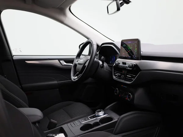 Ford Kuga (2022) — foto 28 van 40