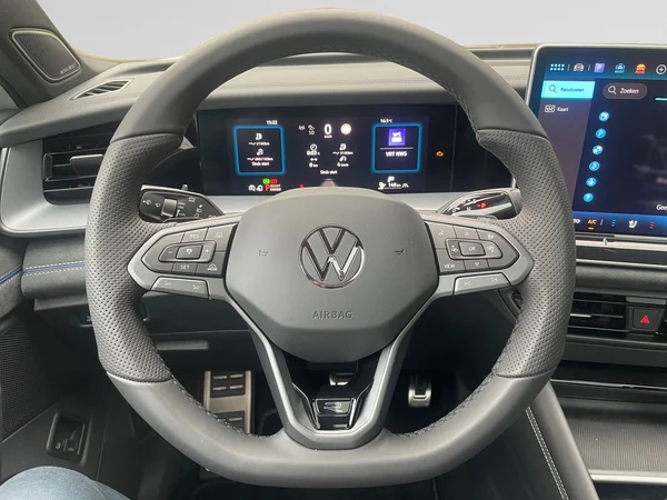VOLKSWAGEN Tayron eHybrid (PHEV) (2025) — foto 14 van 24
