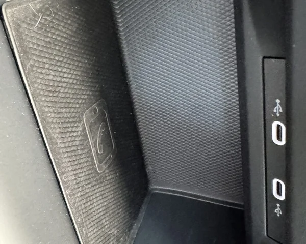 Volkswagen Golf (2021) — foto 17 van 30