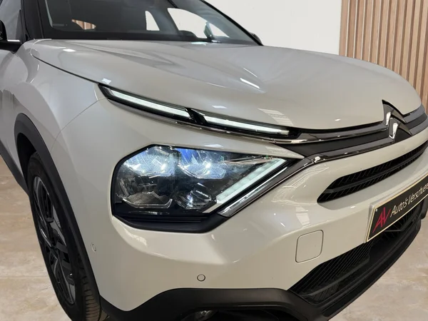 Citroen C4 (2023) — foto 23 van 31