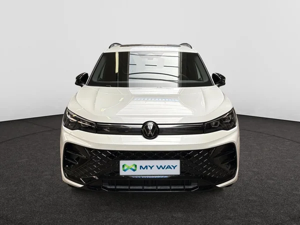 VOLKSWAGEN Tiguan (2026) — foto 11 van 15