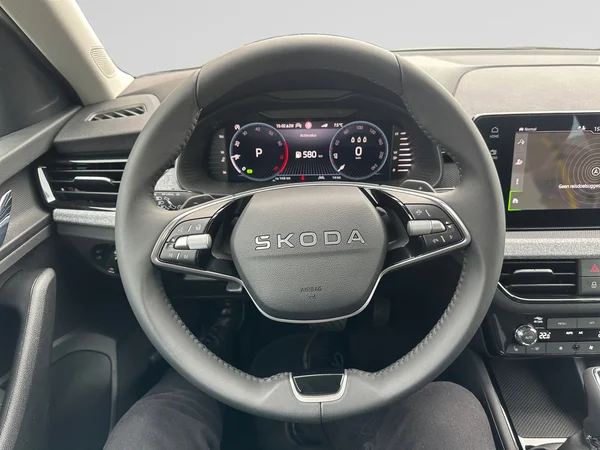 SKODA Kamiq (2026) — foto 21 van 23