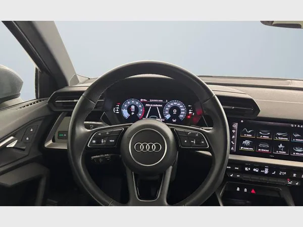Audi A3 Sedan (2023) — foto 3 van 15