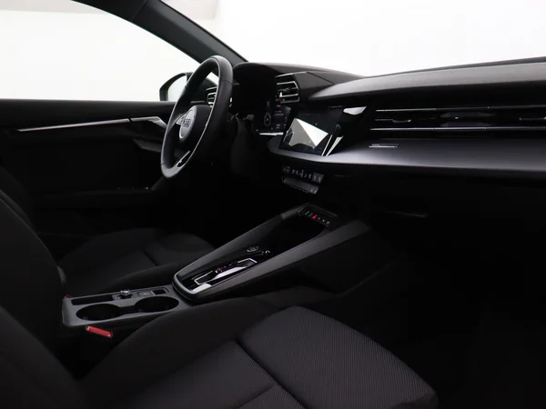 AUDI A3 Sportback (2025) — foto 12 van 18