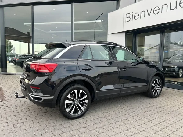 Volkswagen T-Roc (2019) — foto 16 van 24