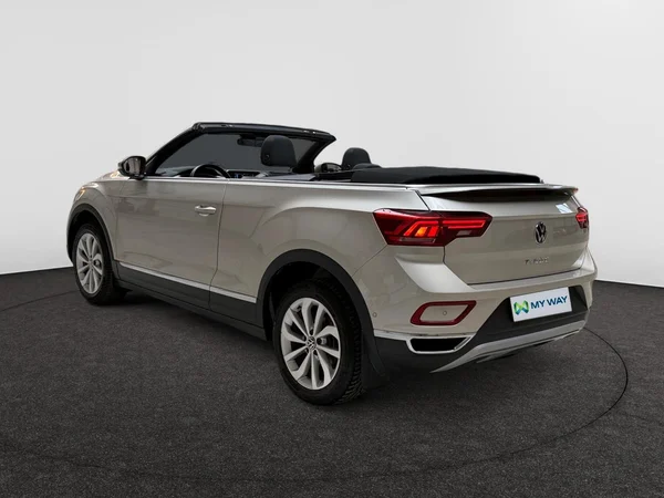 VOLKSWAGEN T-Roc Cabriolet (2022) — foto 12 van 17