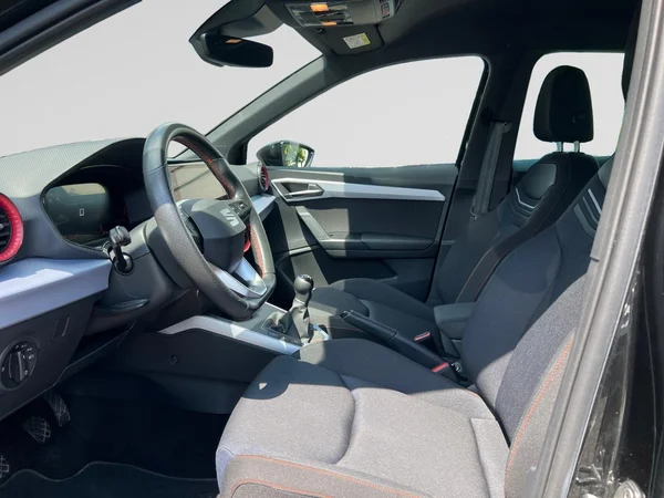 SEAT Arona (2023) — foto 2 van 24
