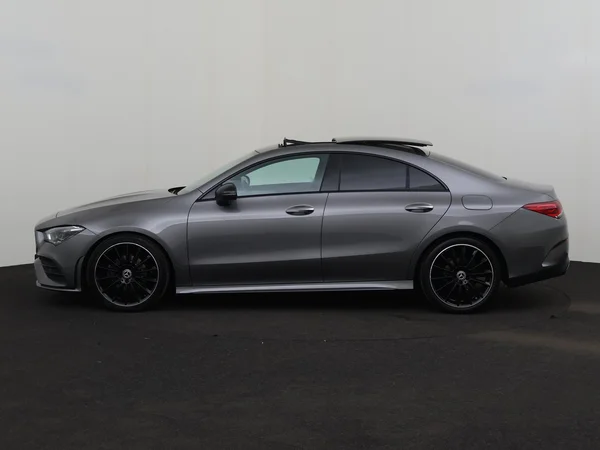 MERCEDES CLA 180 (2022) — foto 12 van 30