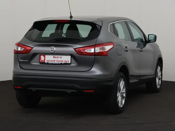 NISSAN Qashqai (2015) — foto 17 van 23