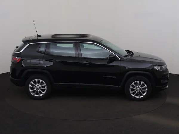 JEEP Compass (2024) — foto 25 van 29