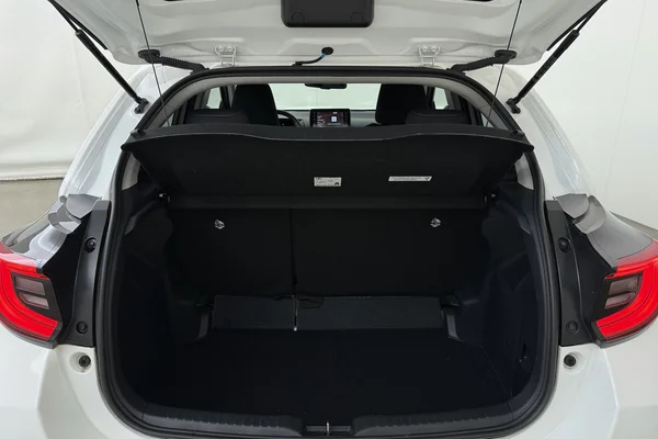 Toyota Yaris (2024) — foto 15 van 19