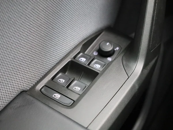 SEAT Leon (2023) — foto 21 van 38