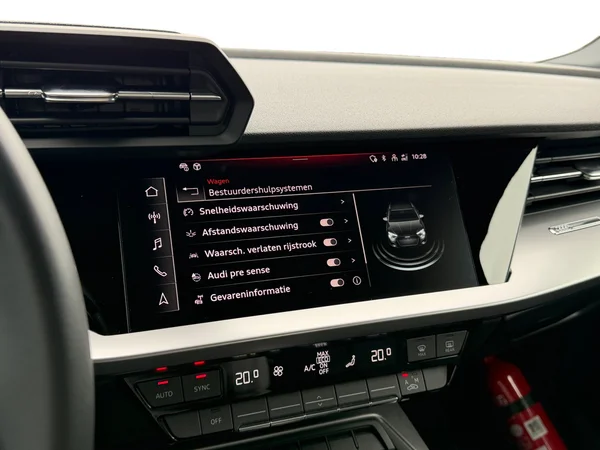 AUDI A3 Sportback (2024) — foto 6 van 17