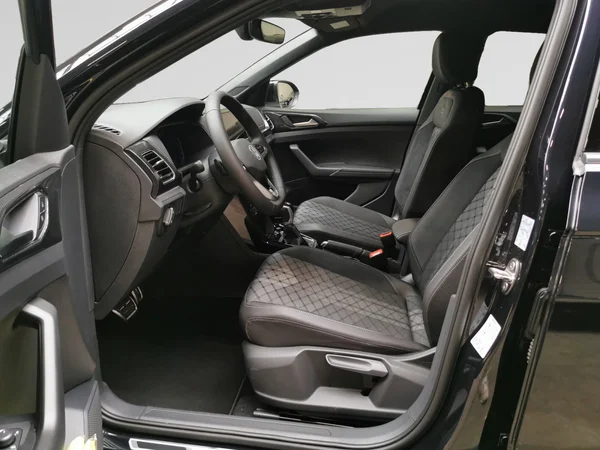 VOLKSWAGEN T-Cross (2025) — foto 2 van 15