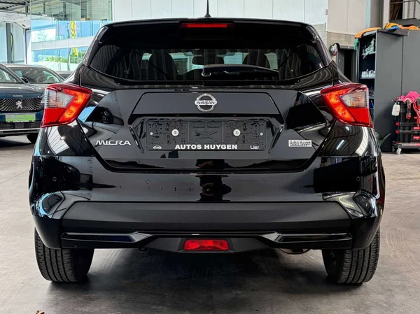 Nissan Micra (2019) — foto 13 van 18